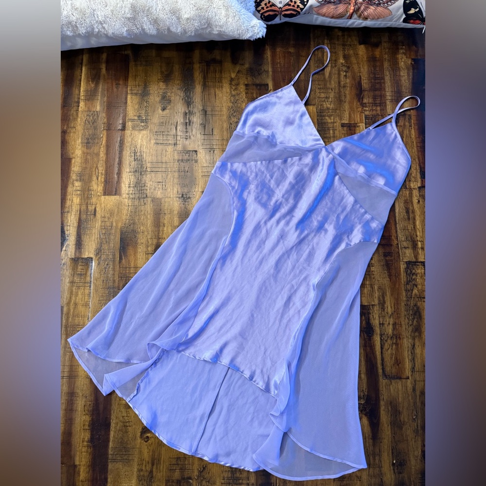 Victoria's Secret classy, flowy, spaghetti strap nightie. sexy purple sz S